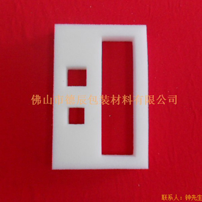 海綿內(nèi)托對各行各業(yè)產(chǎn)品起到絕緣、密封、防震、防塵、填充、隔音、固定，能夠保護(hù)包裝產(chǎn)品在運輸過程中安然無恙，起到保護(hù)產(chǎn)品的一個作用，同時可以美化產(chǎn)品，提升產(chǎn)品檔次。
3海綿內(nèi)托適用范圍
